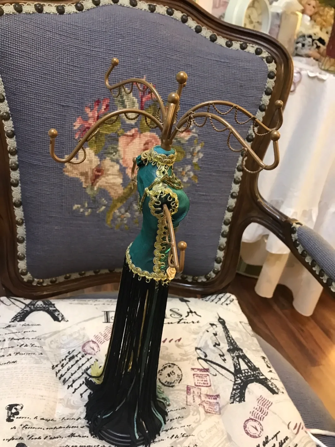 Jewellery Stand - Dress Form Design image indicator(2)