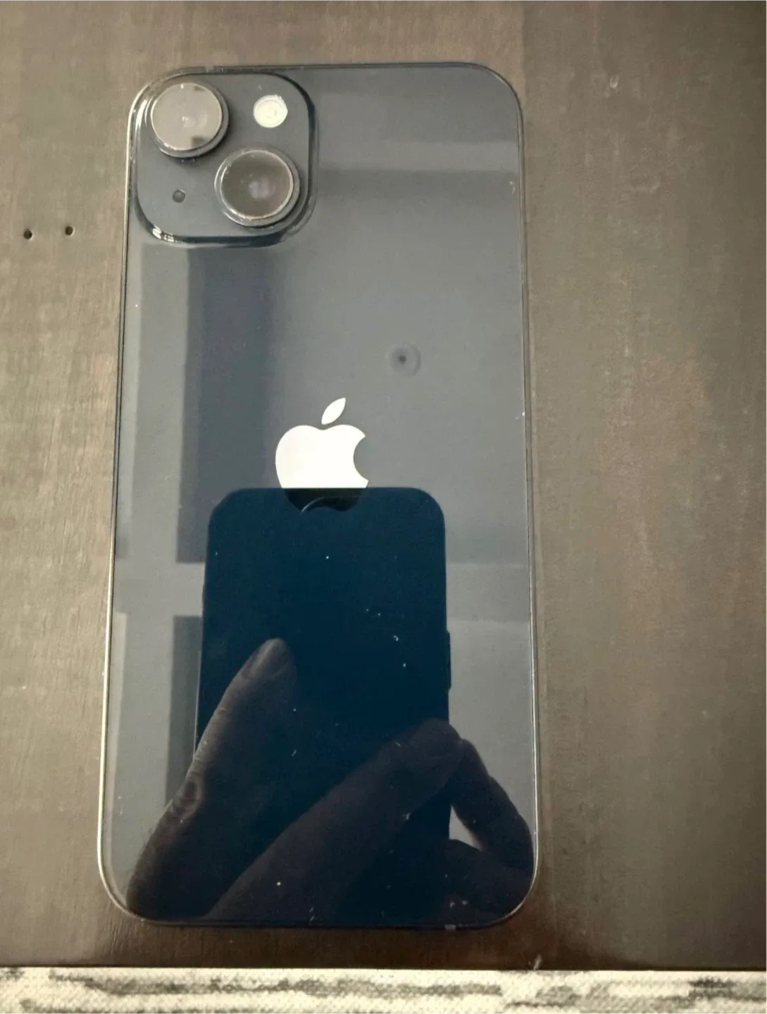 iPhone 14 — 87% Battery Health image indicator(6)