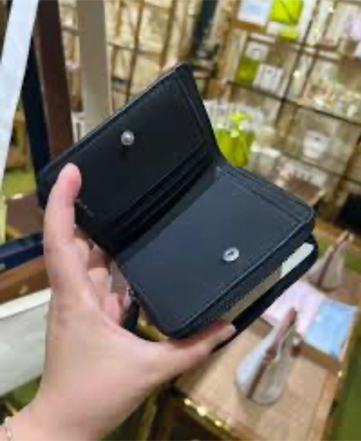 Coach Black Leather Wallet image indicator(2)