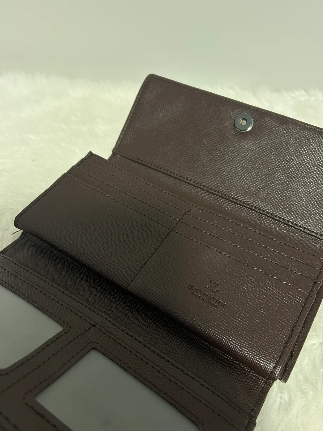 Louis Vuitton Brown Monogram Wallet image indicator(5)