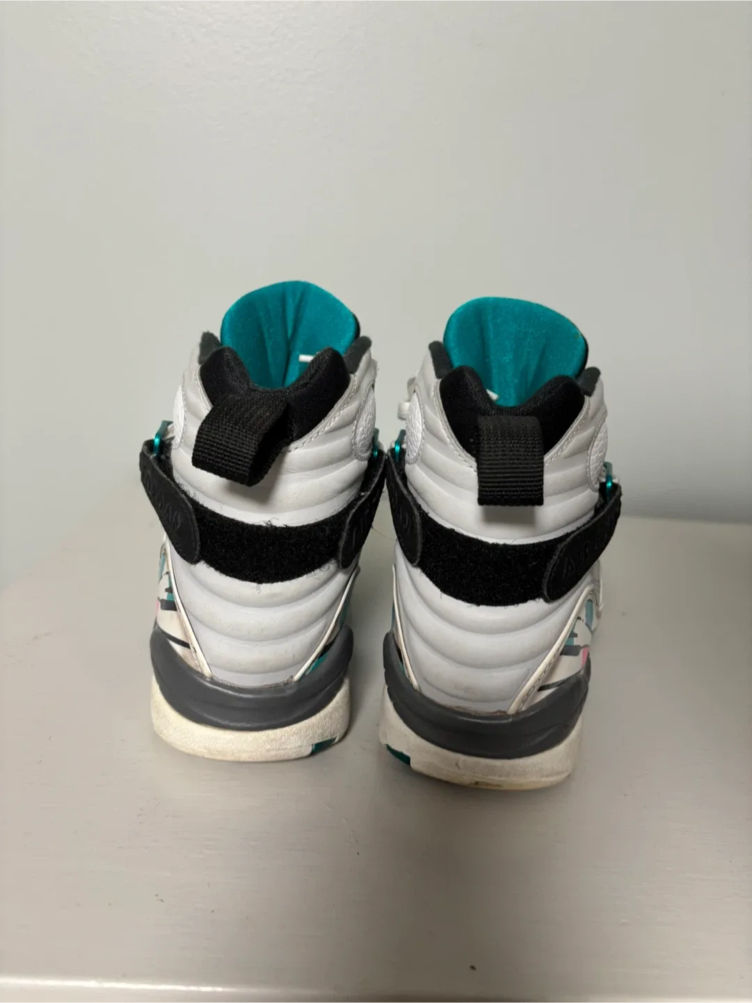 Air Jordan 8 Retro “South Beach” Youth Size 6Y image indicator(2)