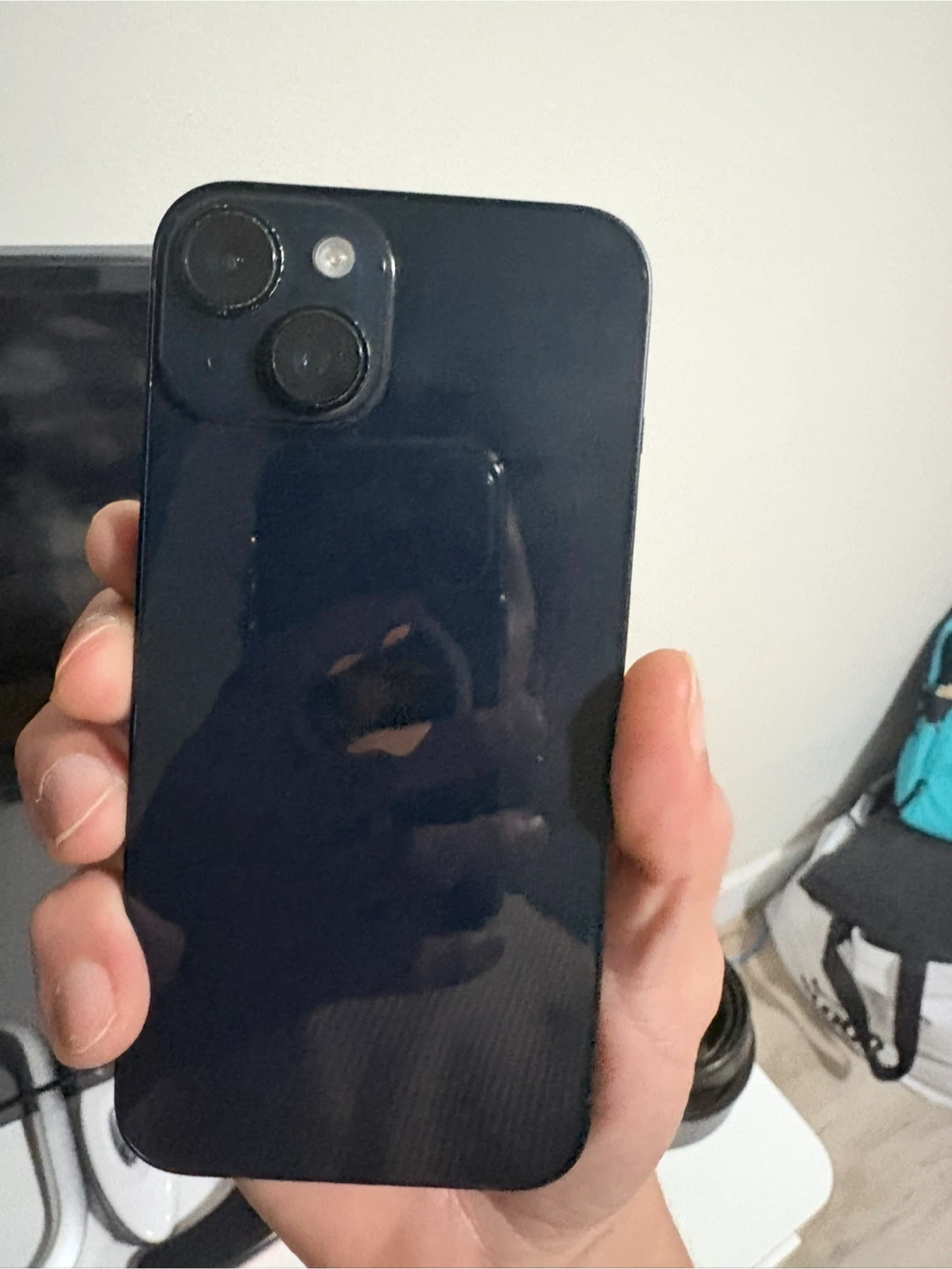 iPhone 14 - photo 2