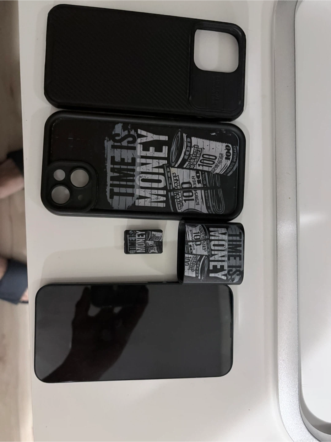 iPhone 14 - photo 3