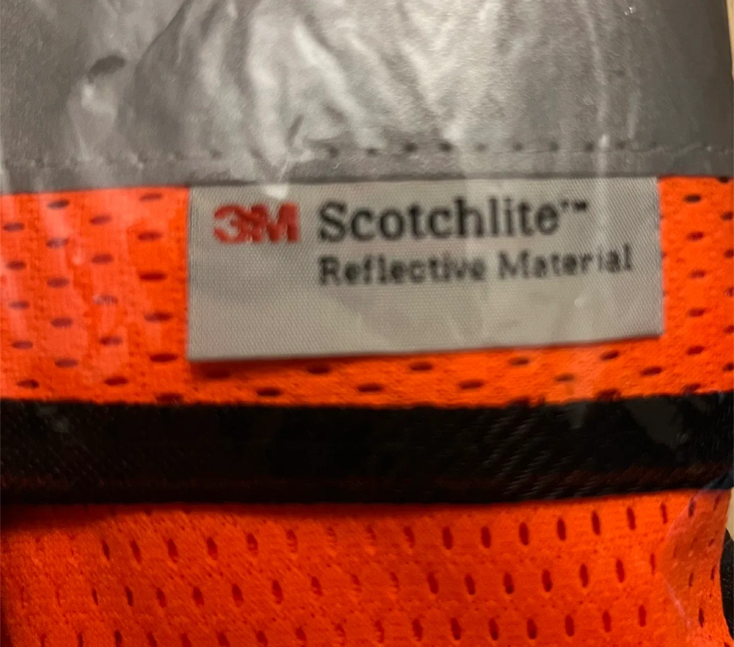3M Scotchlite Reflective Safety Vest - Size M image indicator(2)