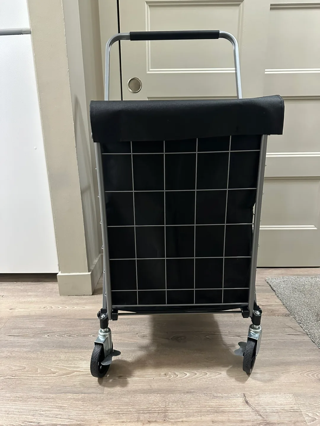 Brand-New Foldable Shopping Cart with Waterproof Bag image indicator(5)