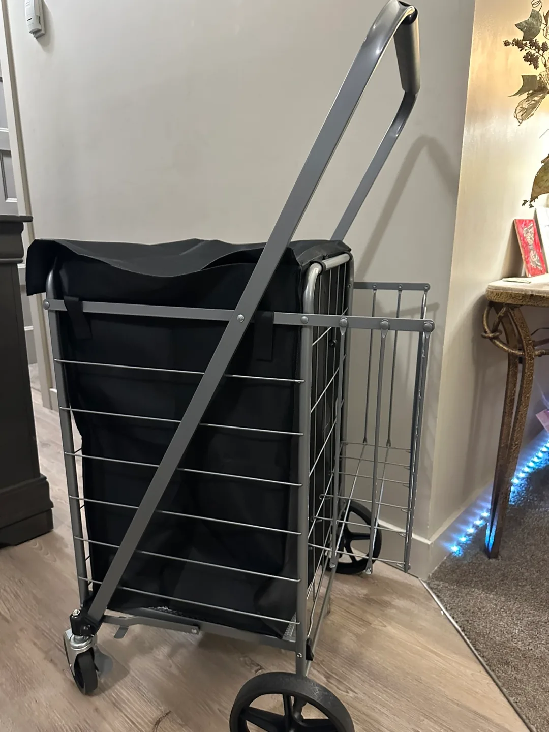 Brand-New Foldable Shopping Cart with Waterproof Bag image indicator(6)