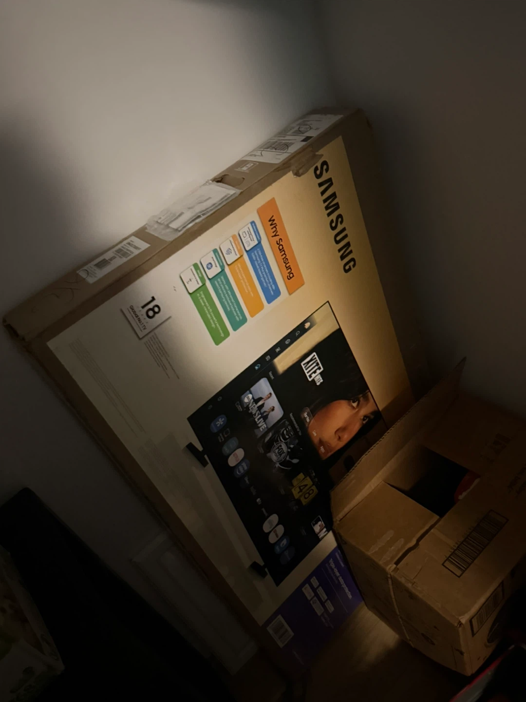 New Samsung  42” Class HD (720P) LED Smart TV - photo 2
