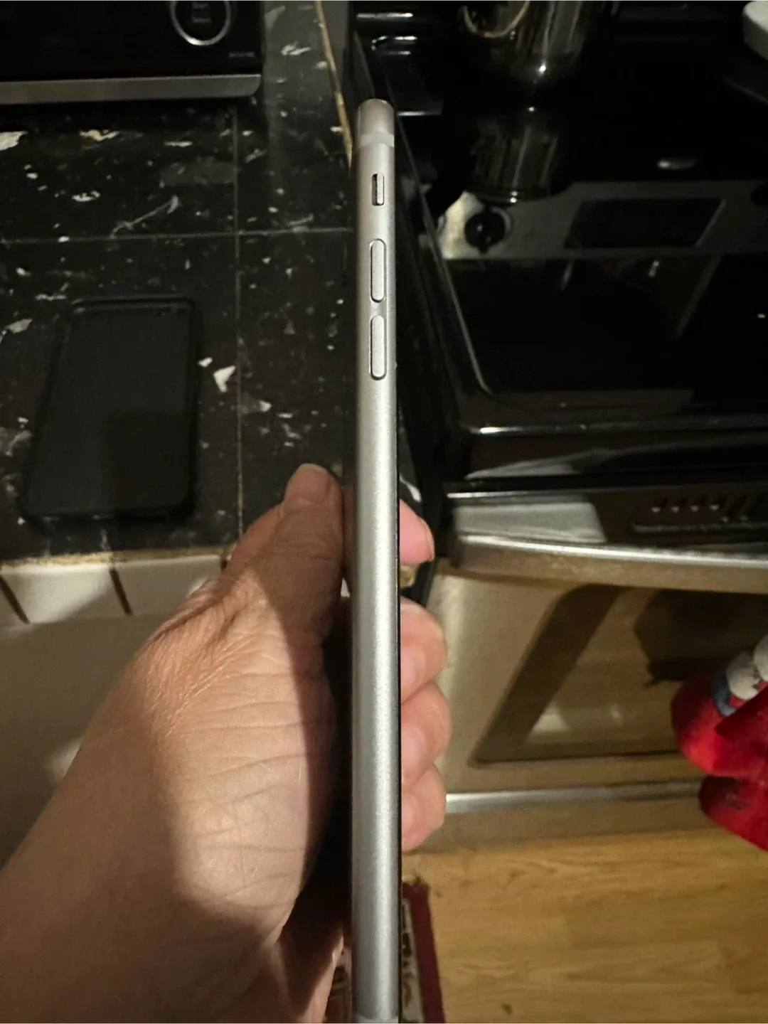 Apple iPhone 6S  Plus - Silver image indicator(3)