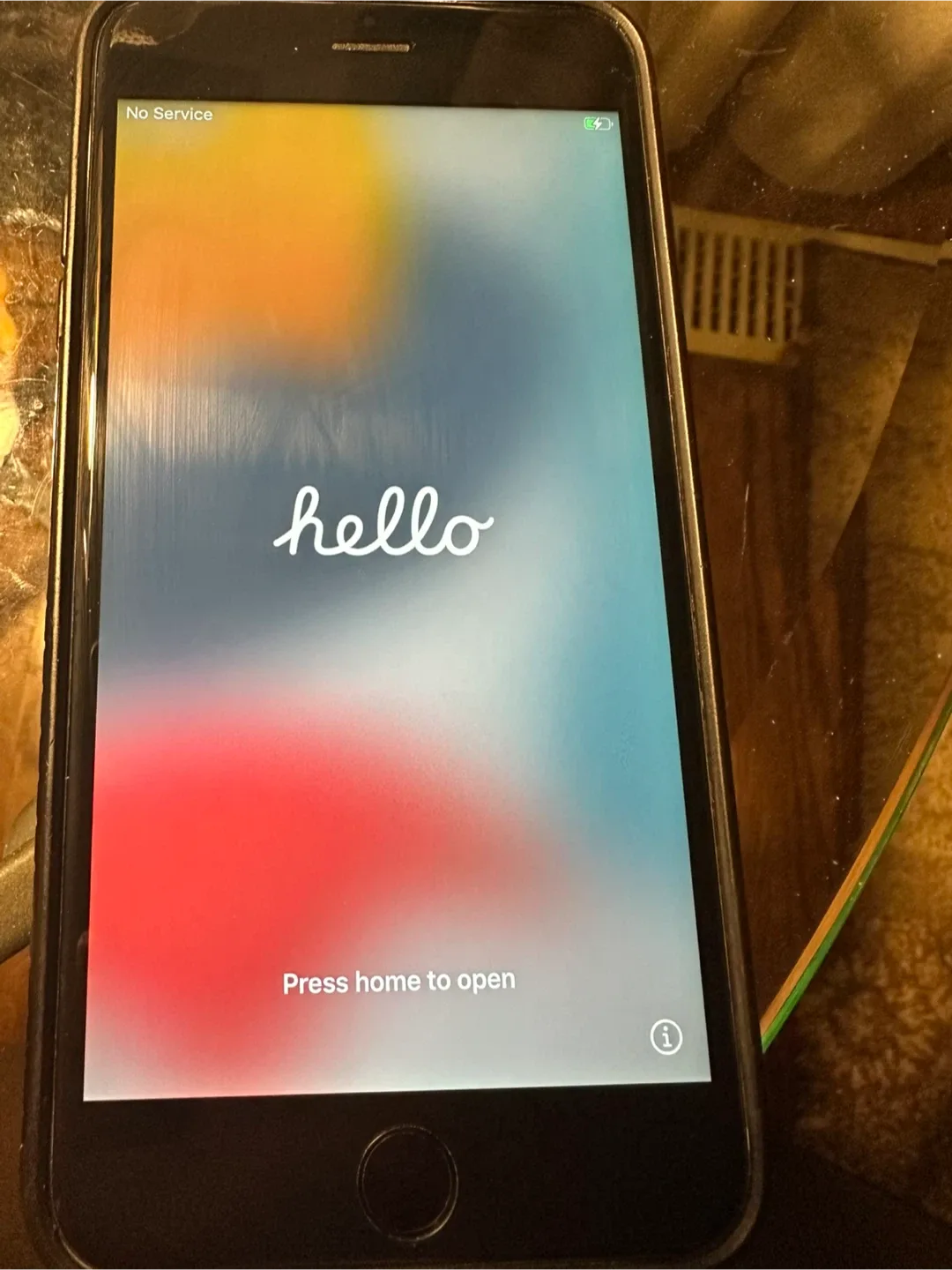 Apple iPhone 6S  Plus - Silver image indicator(9)