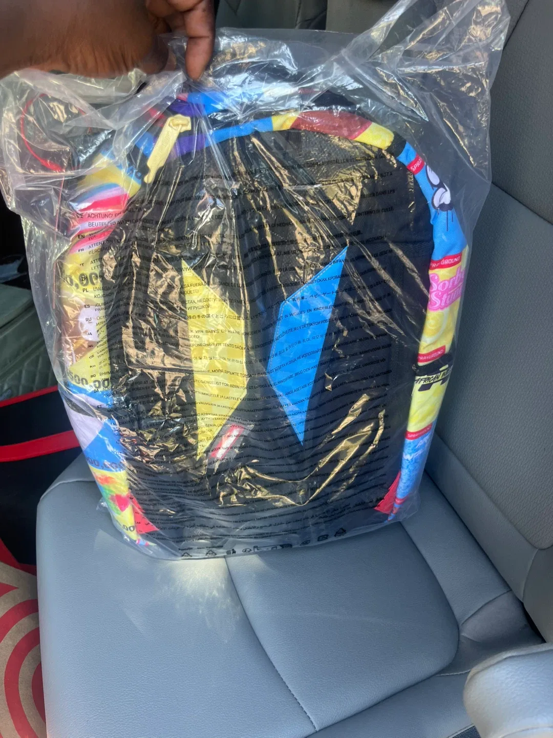 Sprayground Backpack image indicator(4)