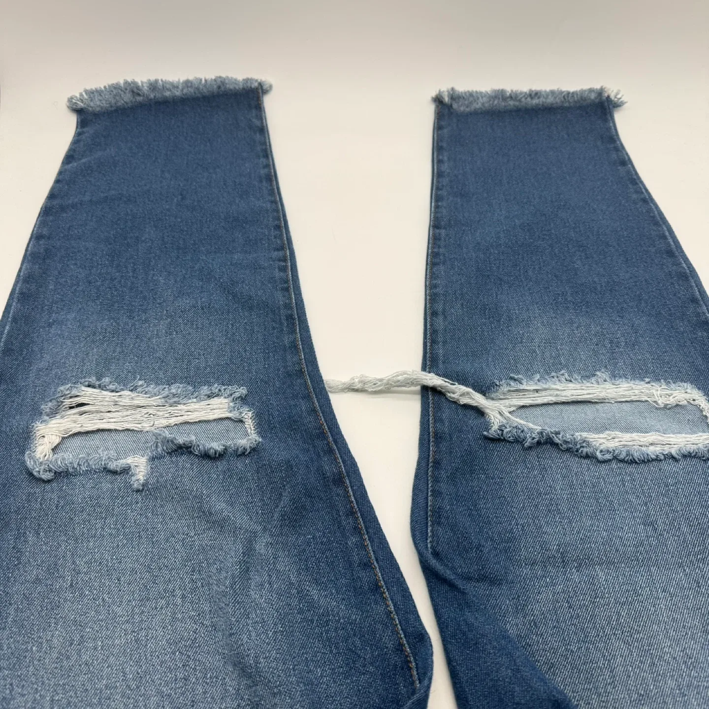 Women's 90's Mom Jean Super High Rise - Size US 13 image indicator(4)