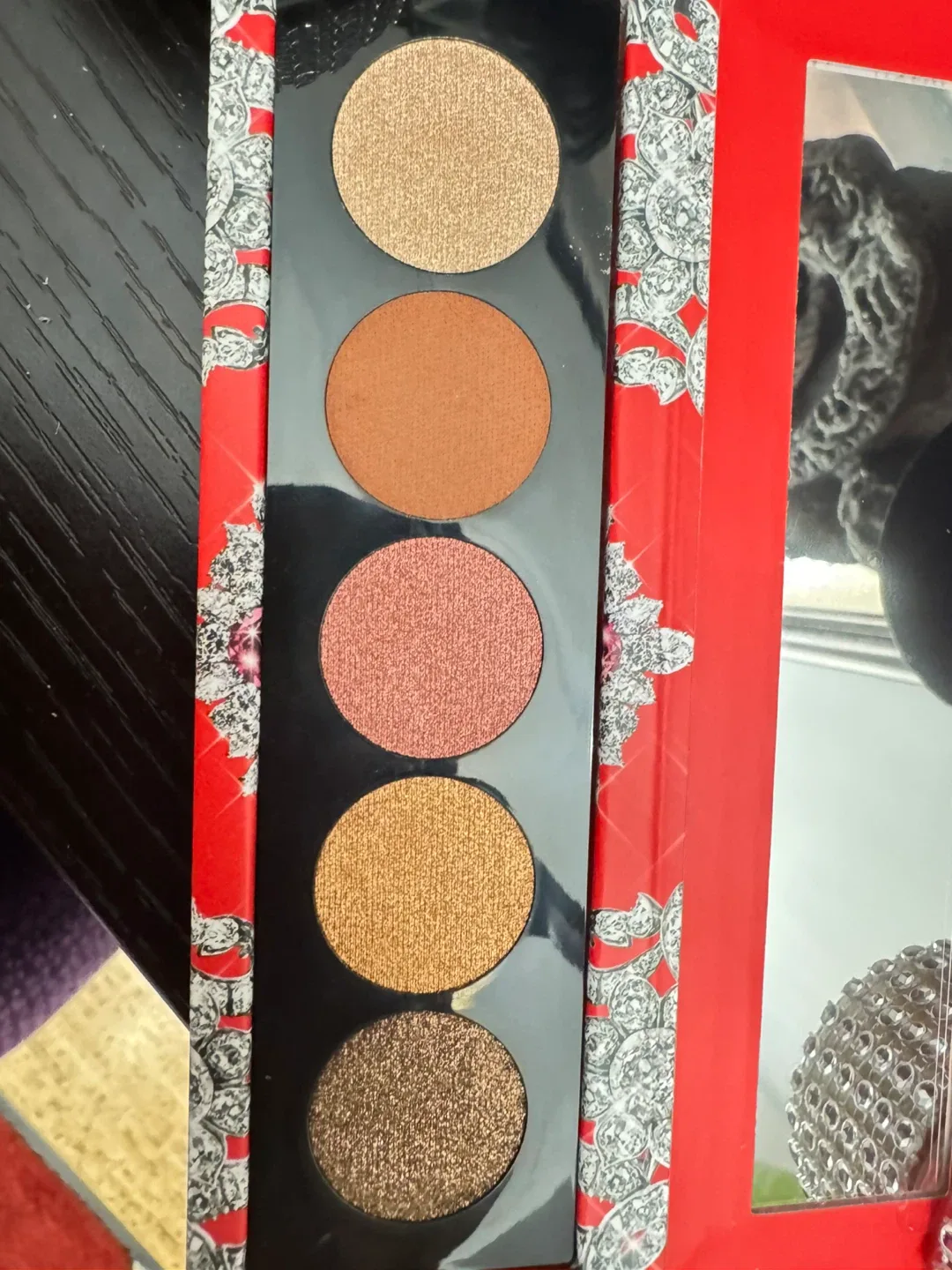 Pat McGrath Labs Luminous Legends Eyeshadow Palette image indicator(2)