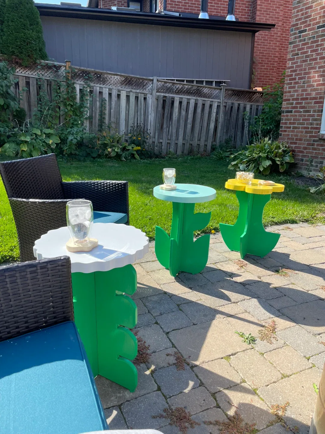 Flower Accent Tables - Cute Decor image indicator(5)