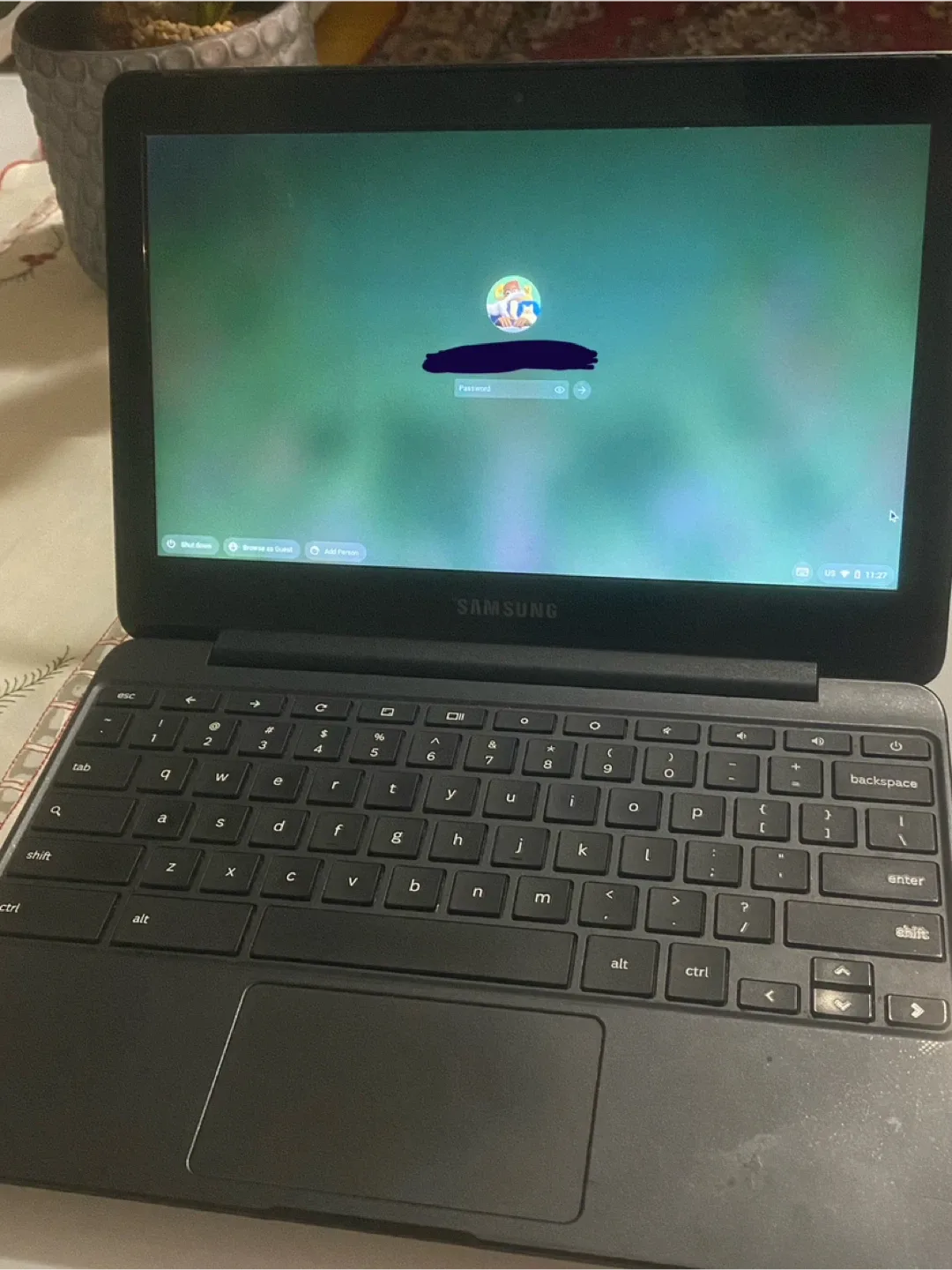 Samsung Chromebook - Black image indicator(2)