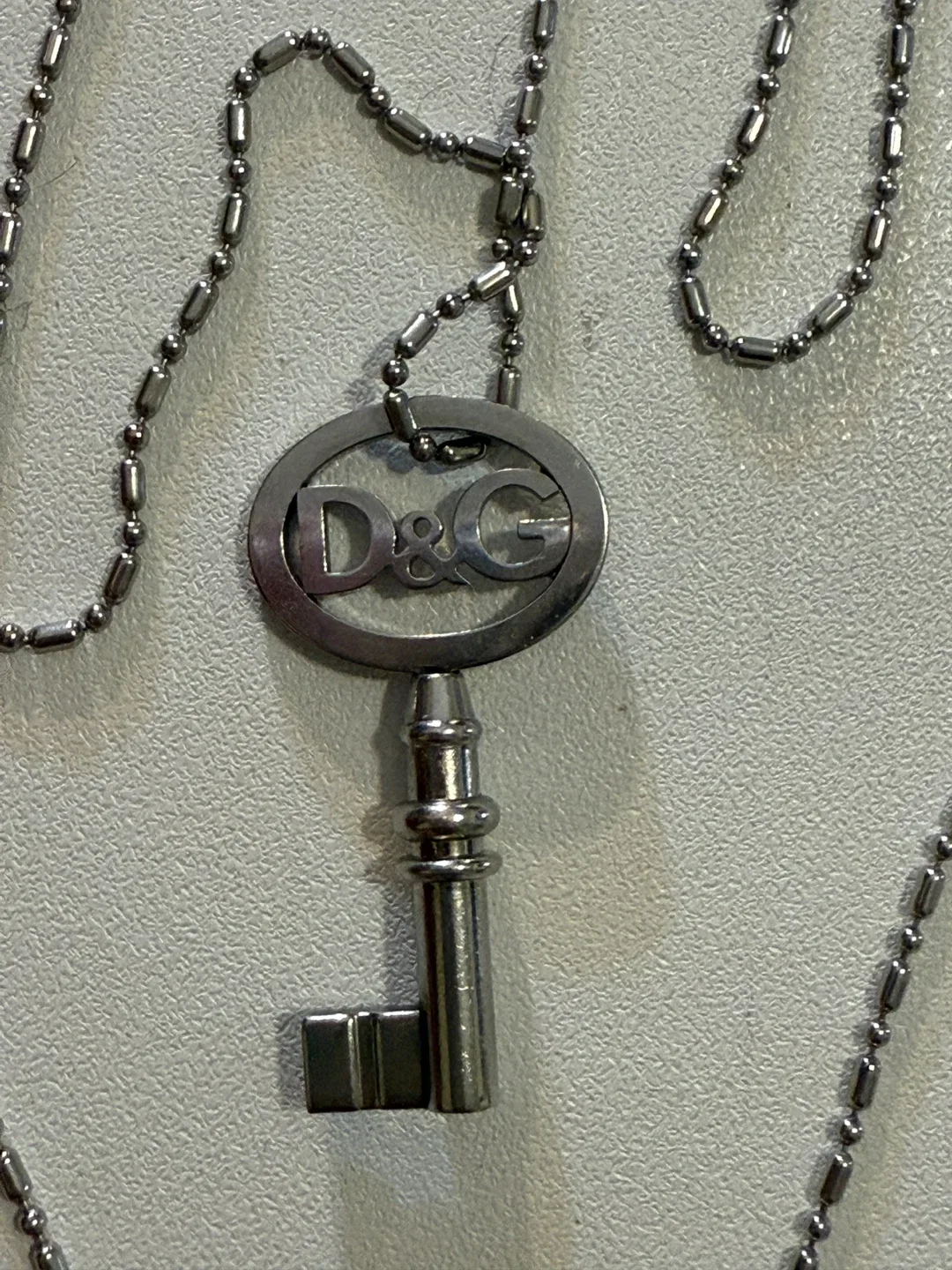 D&G Key Pendant Necklace image indicator(2)