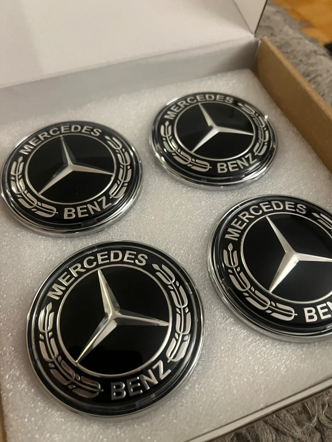 Mercedes Benz 75mm Floating Wheel Center Caps - Set of 4 Black thumbnail