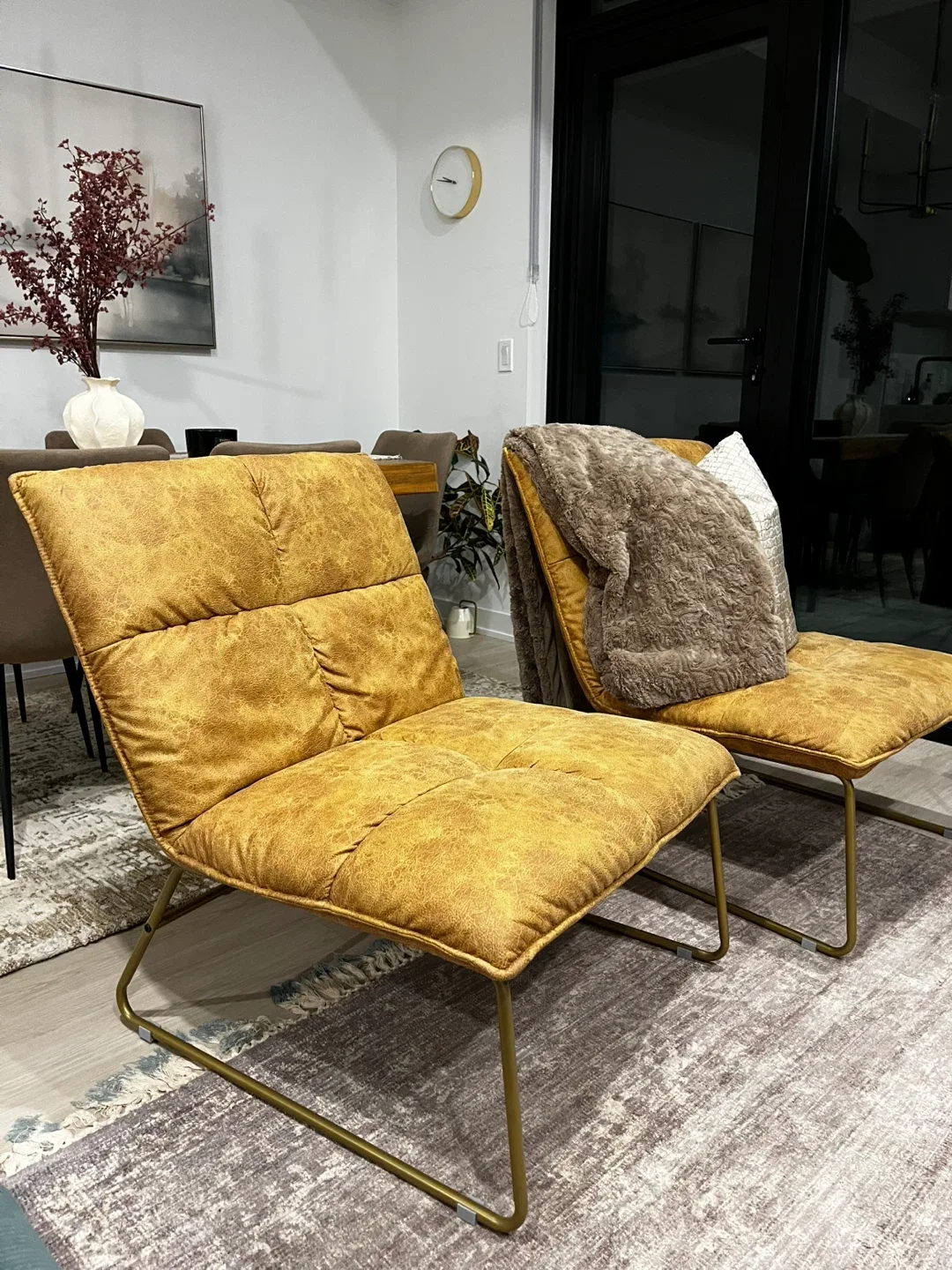 Structube MAXWELL Accent Chair image indicator(3)