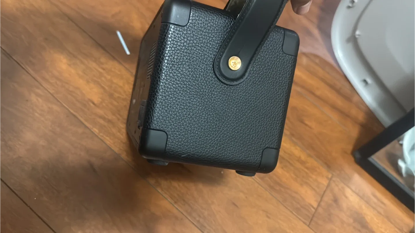 Marshall Kilburn II Portable Bluetooth Speaker - Black image indicator(2)