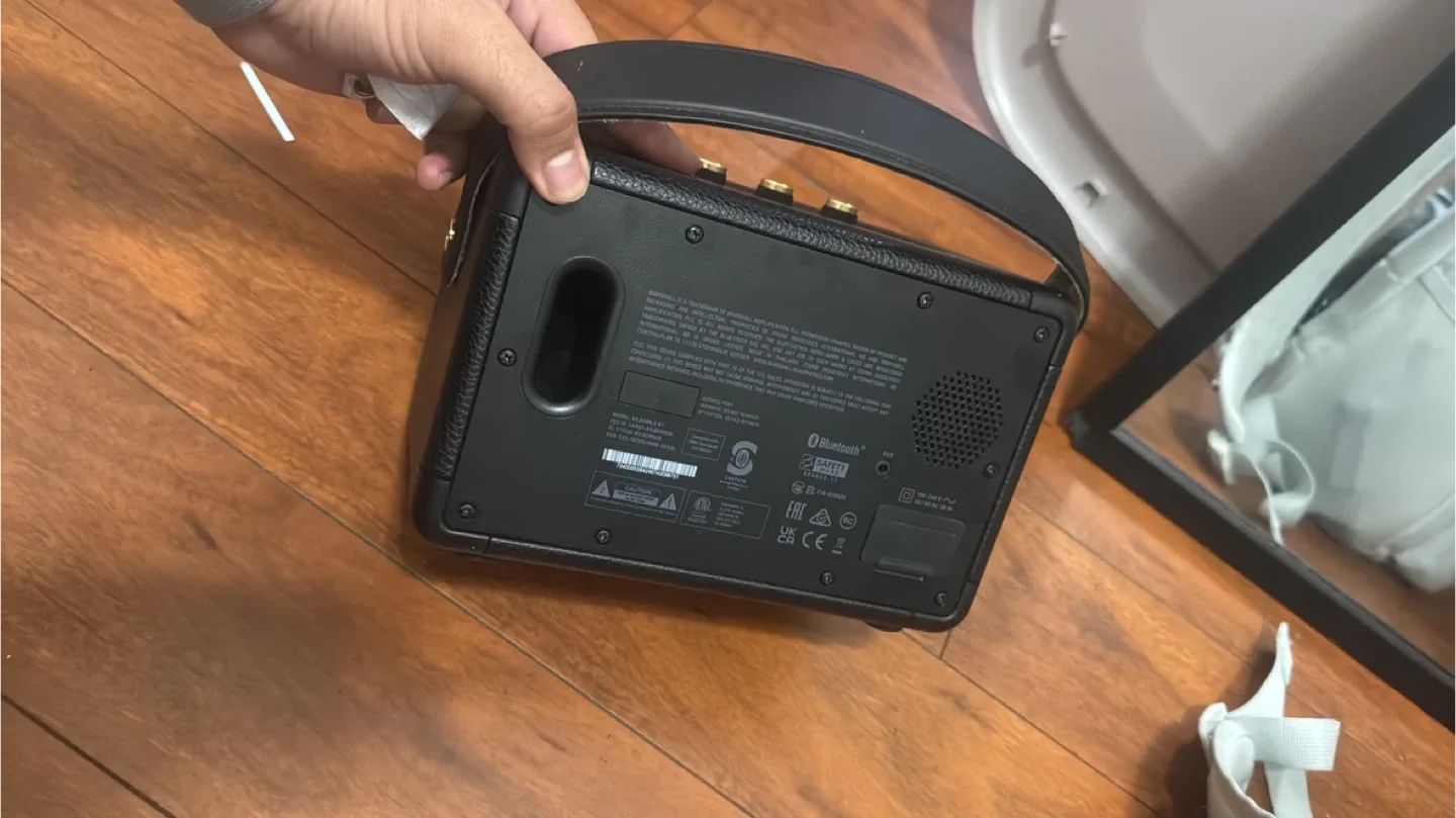 Marshall Kilburn II Portable Bluetooth Speaker - Black image indicator(4)