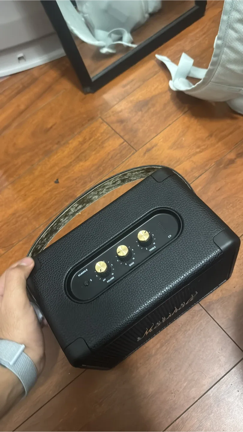 Marshall Kilburn II Portable Bluetooth Speaker - Black image indicator(5)