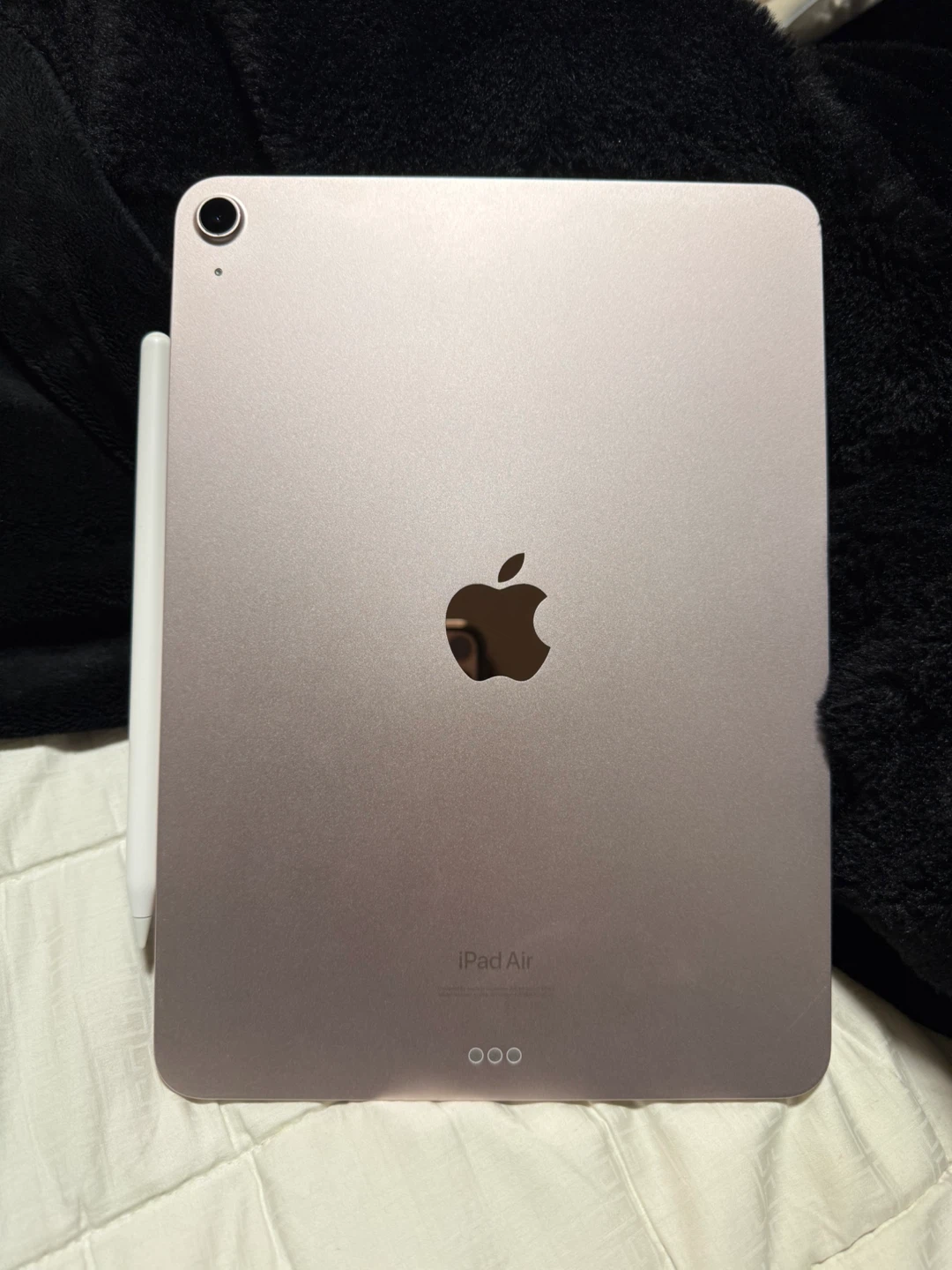 Apple iPad Air (Rose Gold) + Apple Pencil