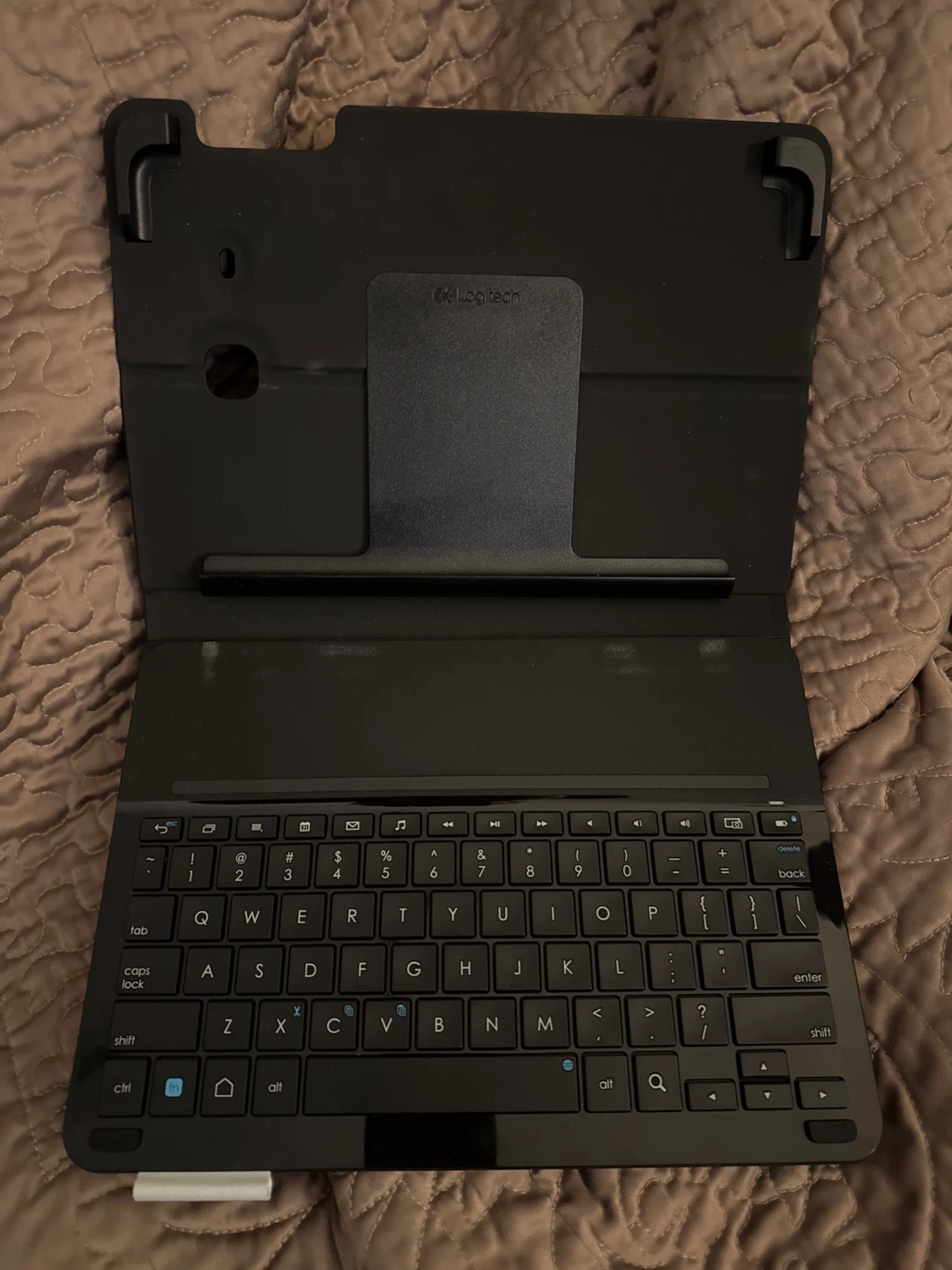 Logitech Keyboard Case Bluetooth tablet android
