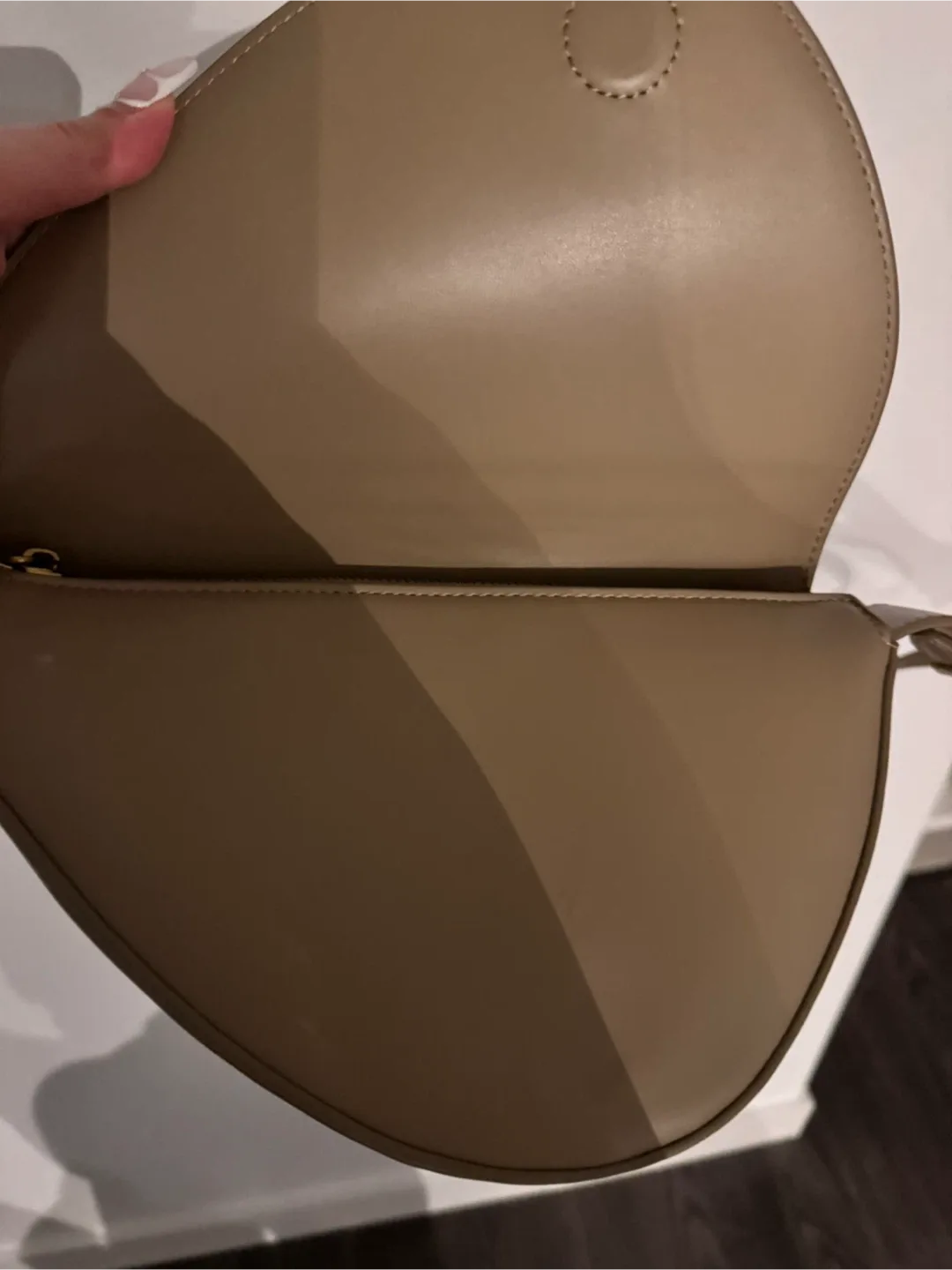 Zara Shoulder Bag - Beige image indicator(4)