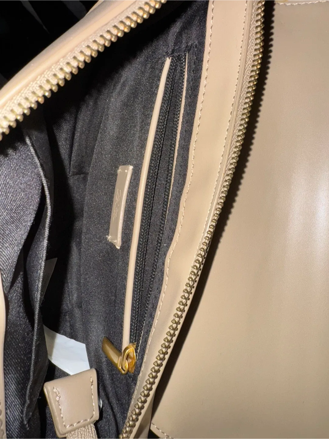 Zara Shoulder Bag - Beige image indicator(5)