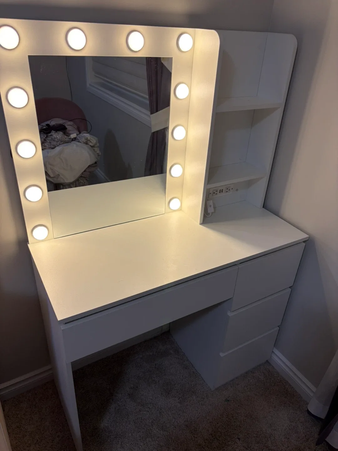 Vanity Makeup Desk with Lighted Mirror image indicator(2)