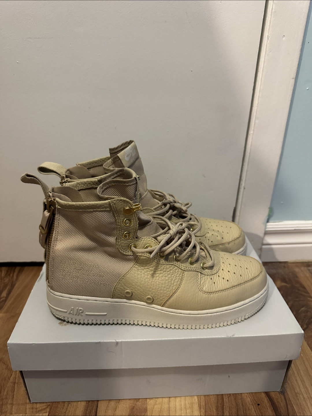 Nike SF Air Force 1 Mid “Mushroom”