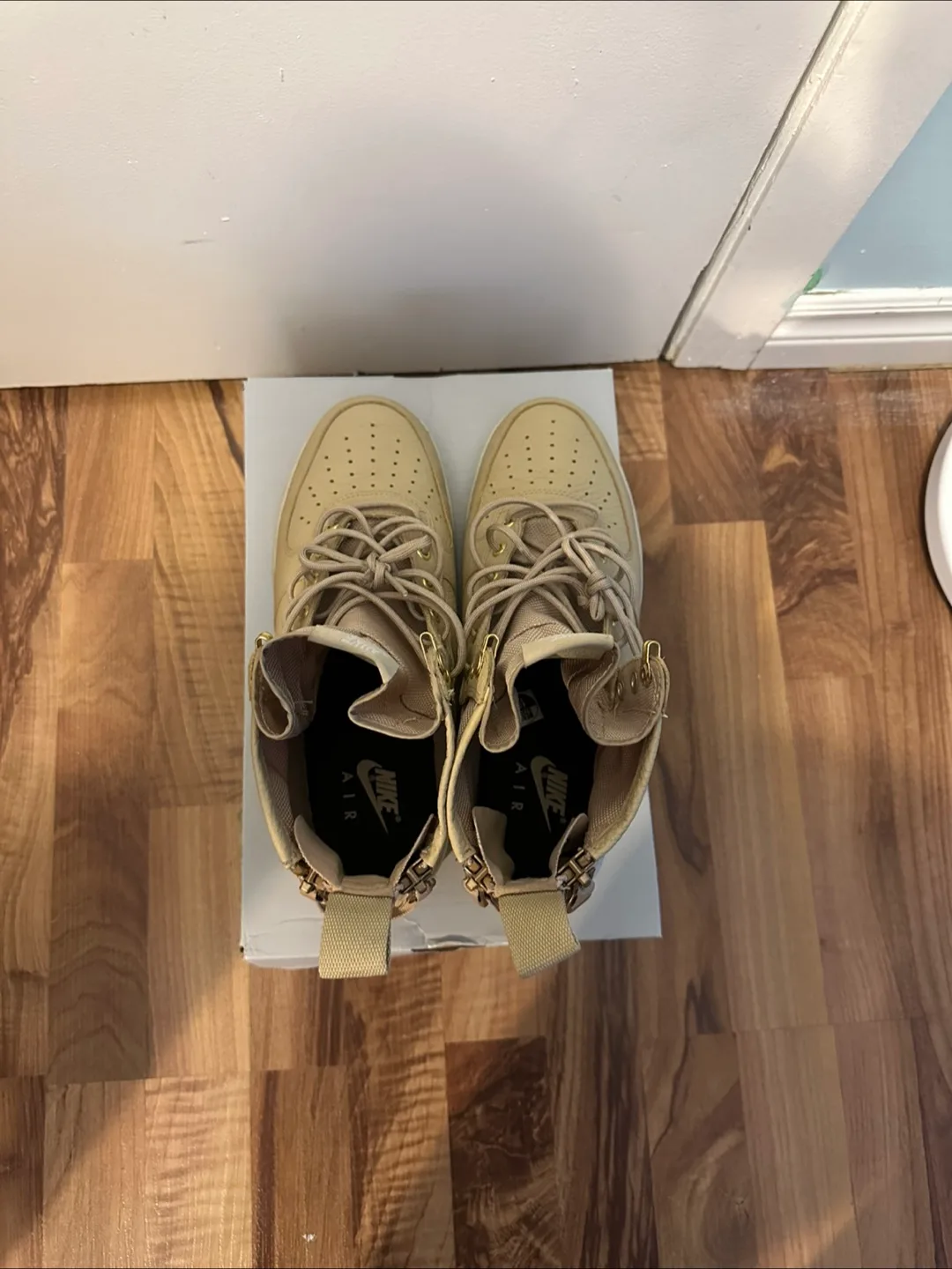 Nike SF Air Force 1 Mid “Mushroom” image indicator(4)