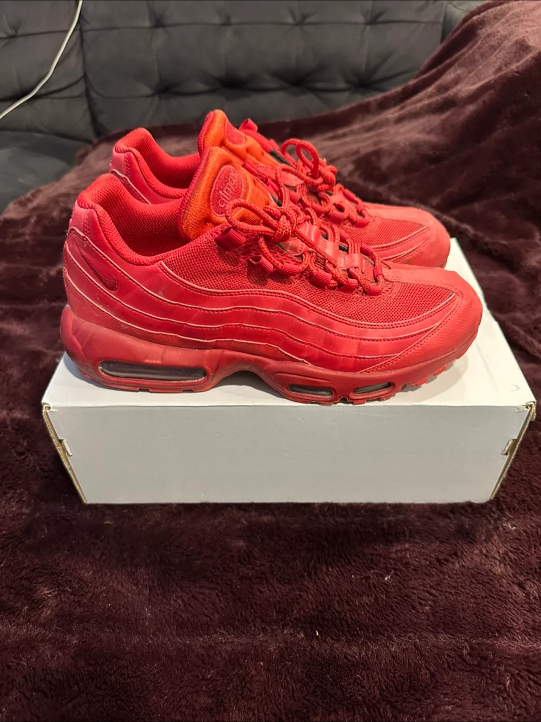 Nike Air Max 95 Red October Size 10.5 image indicator(2)