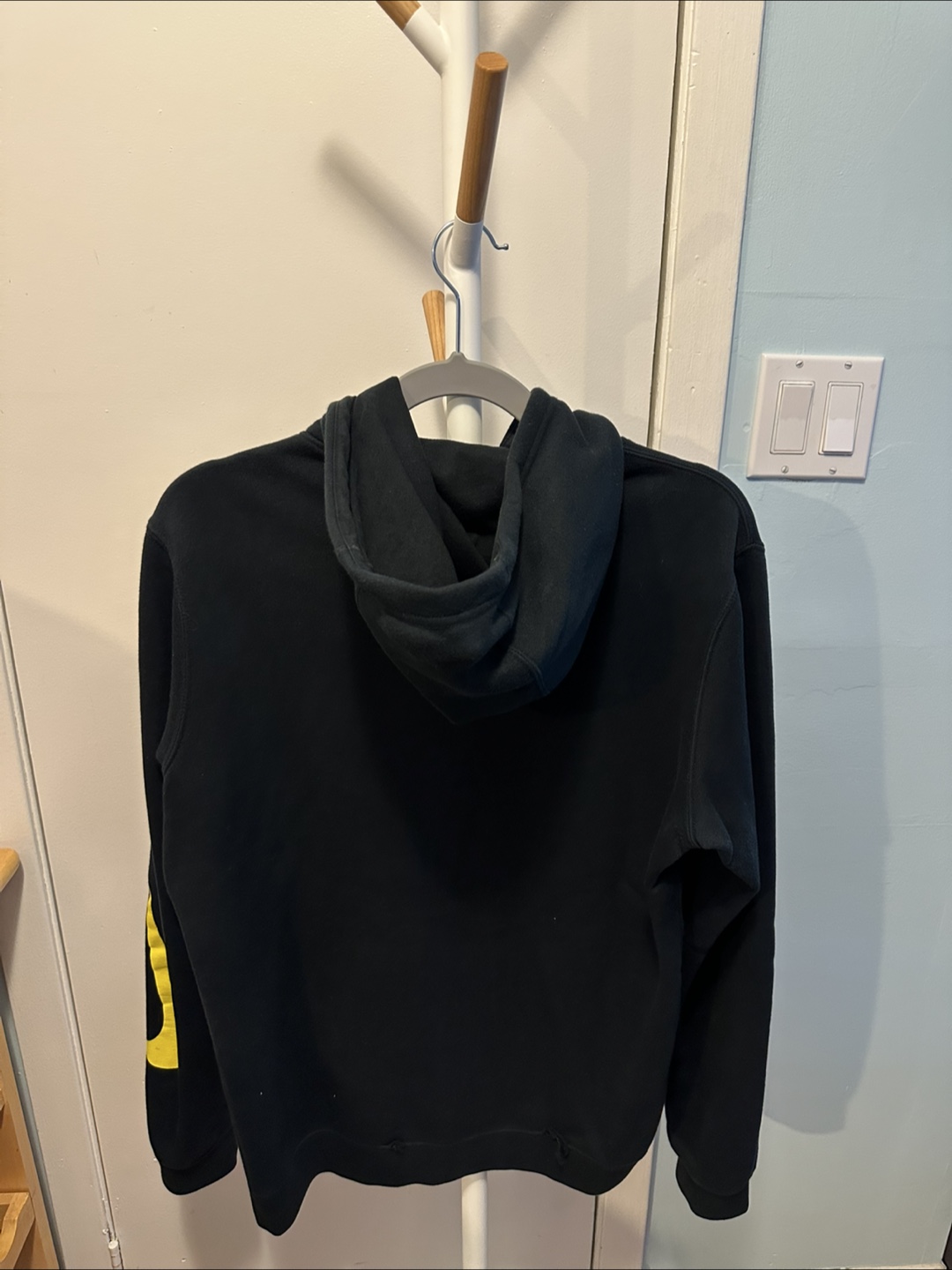 Men’s Black & Yellow Nike Hoodie - photo 4