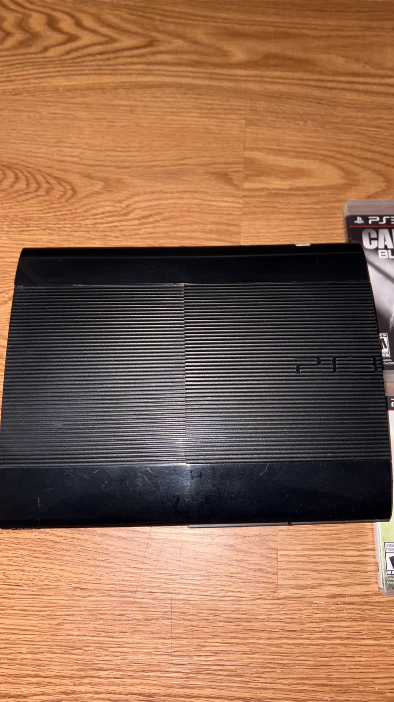 PlayStation 3 Bundle - Console, Games, Controllers