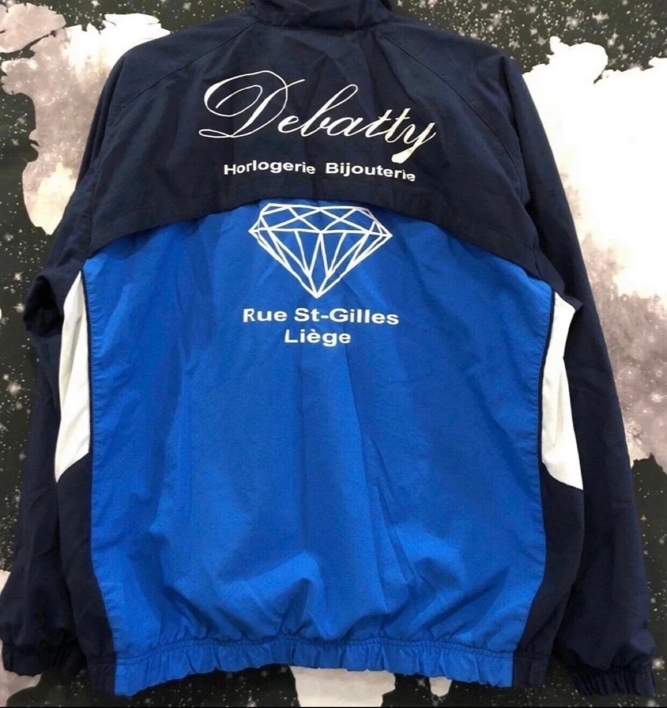 Nike windbreaker jacket