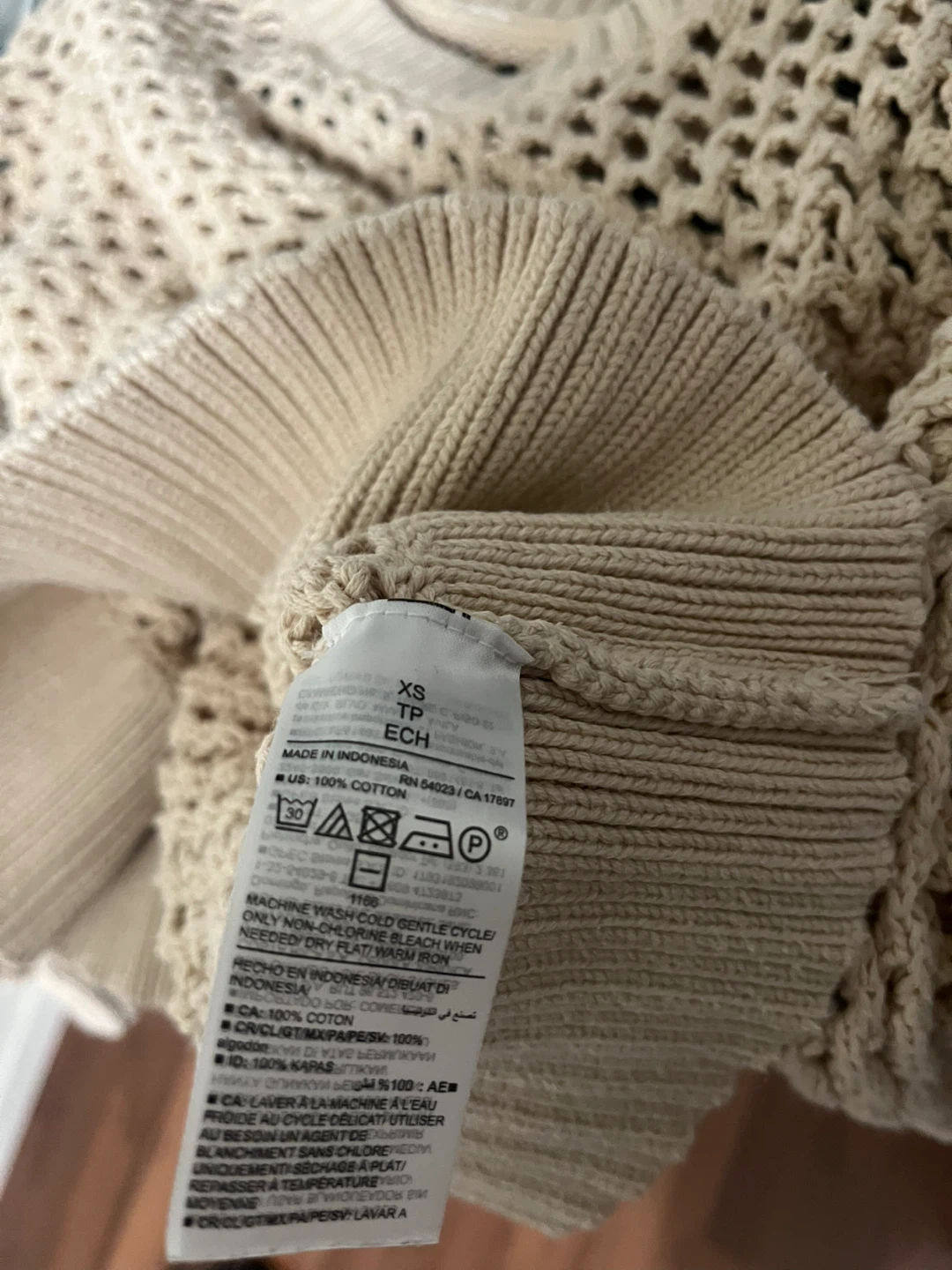 Old Navy Crochet Knit Sweater - Size XS - photo 2