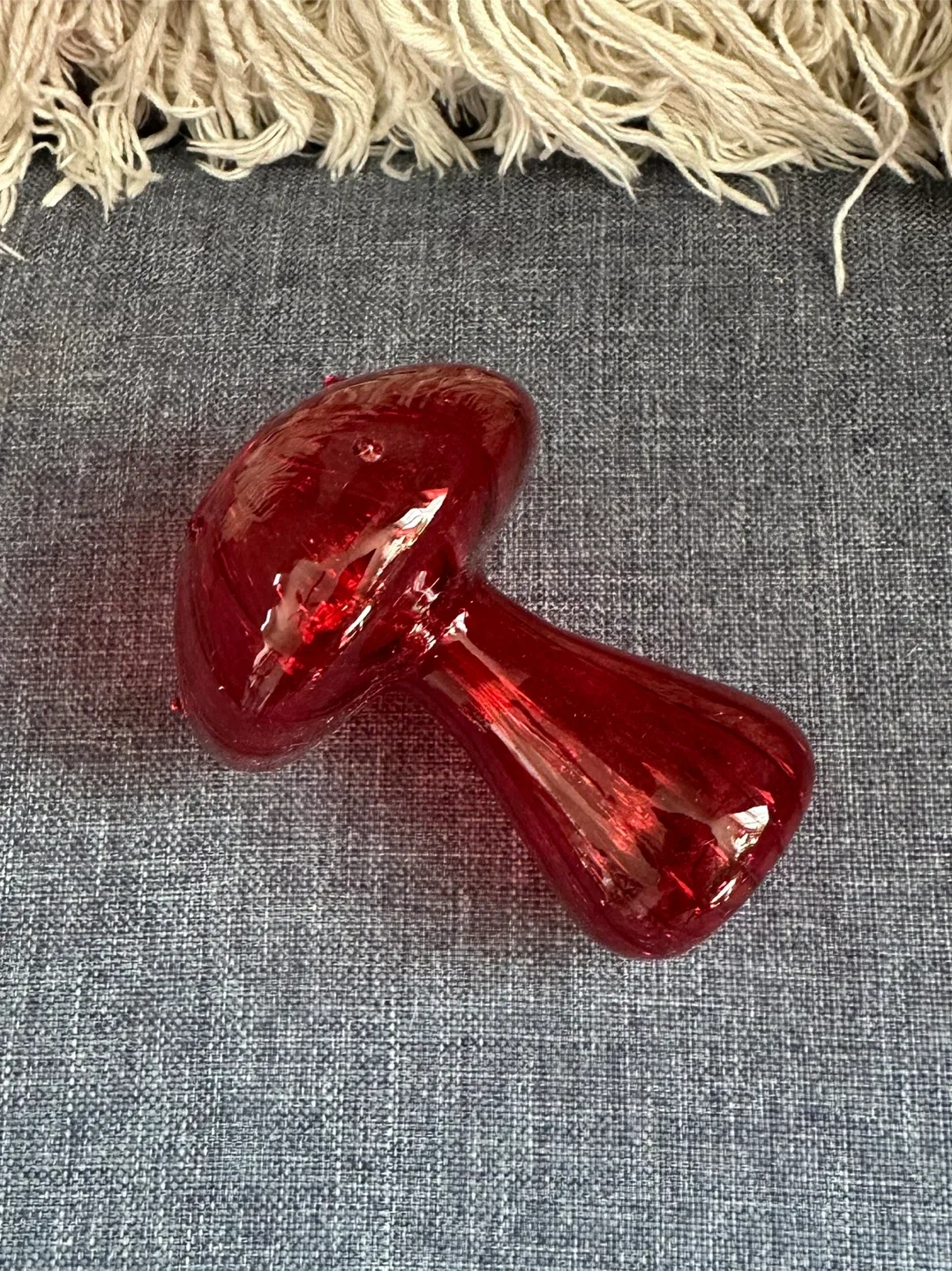 Red Glass Mushroom Vase image indicator(3)