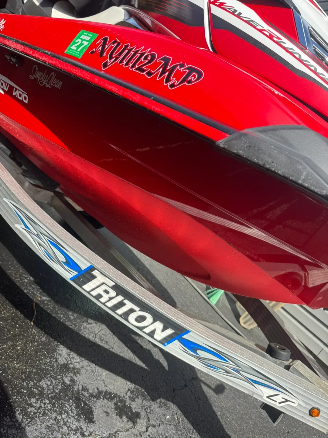 Yamaha WaveRunner FX Jet Ski - Red & White image indicator(8)