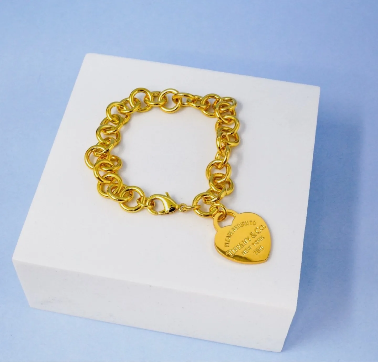 Tiffany & Co. Return to Tiffany Heart Tag Charm Bracelet Gold image indicator(3)