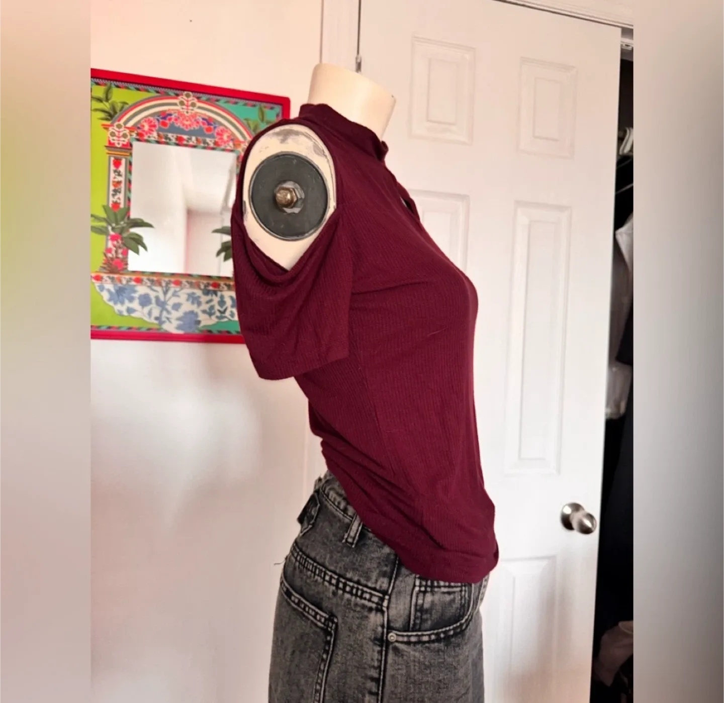 Maroon Shoulder Cut Out Top image indicator(3)