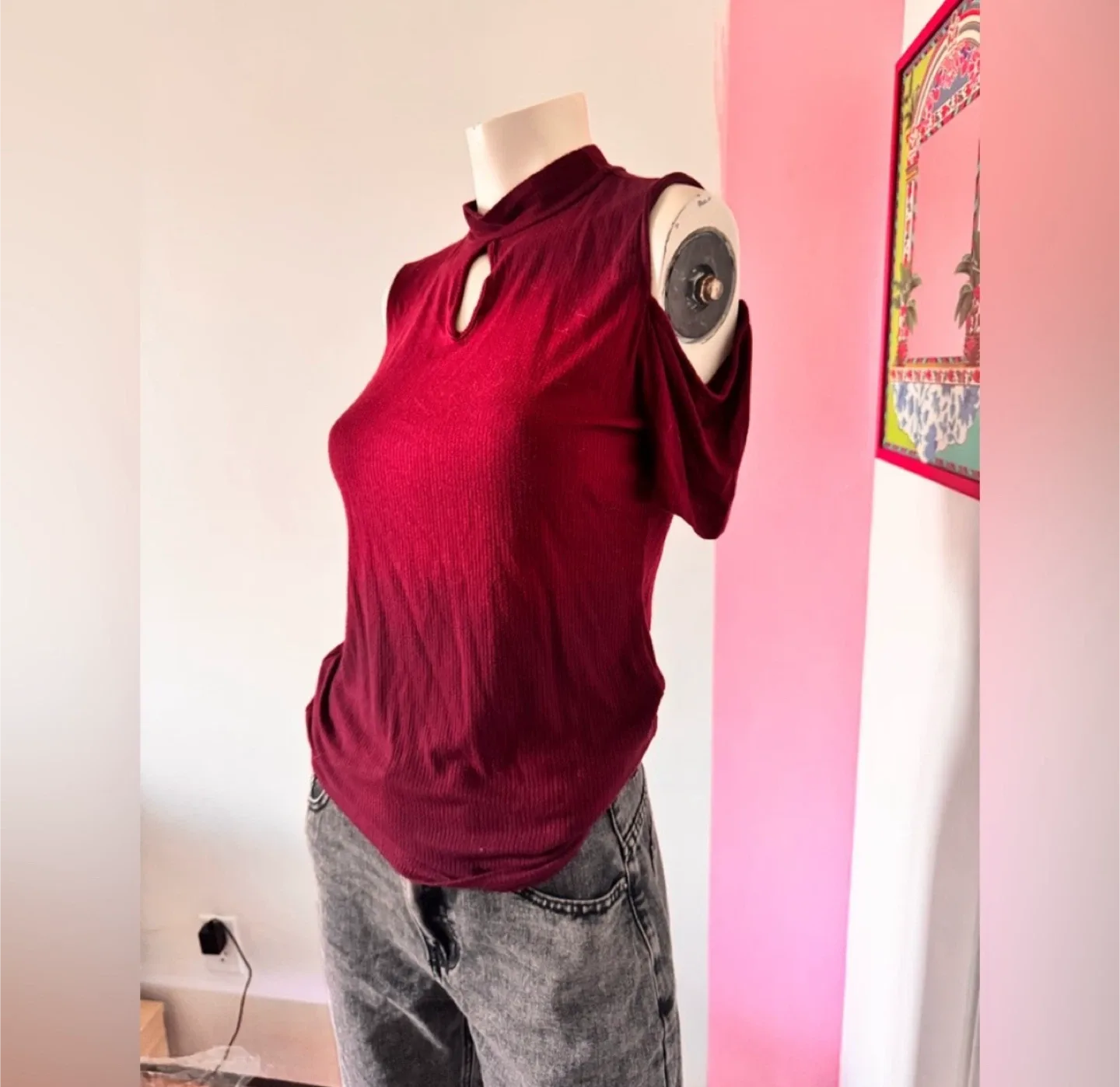 Maroon Shoulder Cut Out Top image indicator(2)