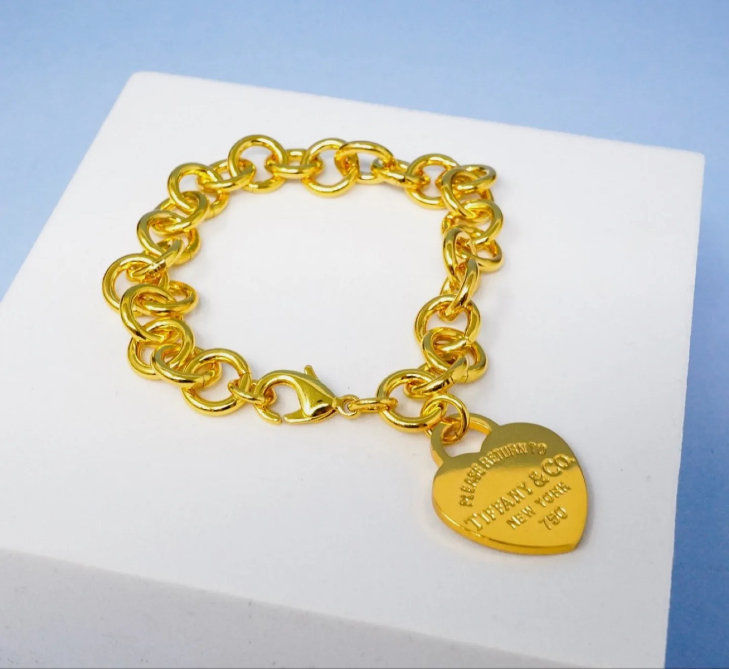 Tiffany & Co. Return to Tiffany Heart Tag Charm Bracelet Gold image indicator(4)