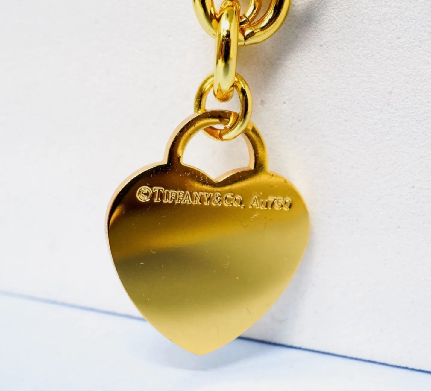Tiffany & Co. Return to Tiffany Heart Tag Charm Bracelet Gold image indicator(8)