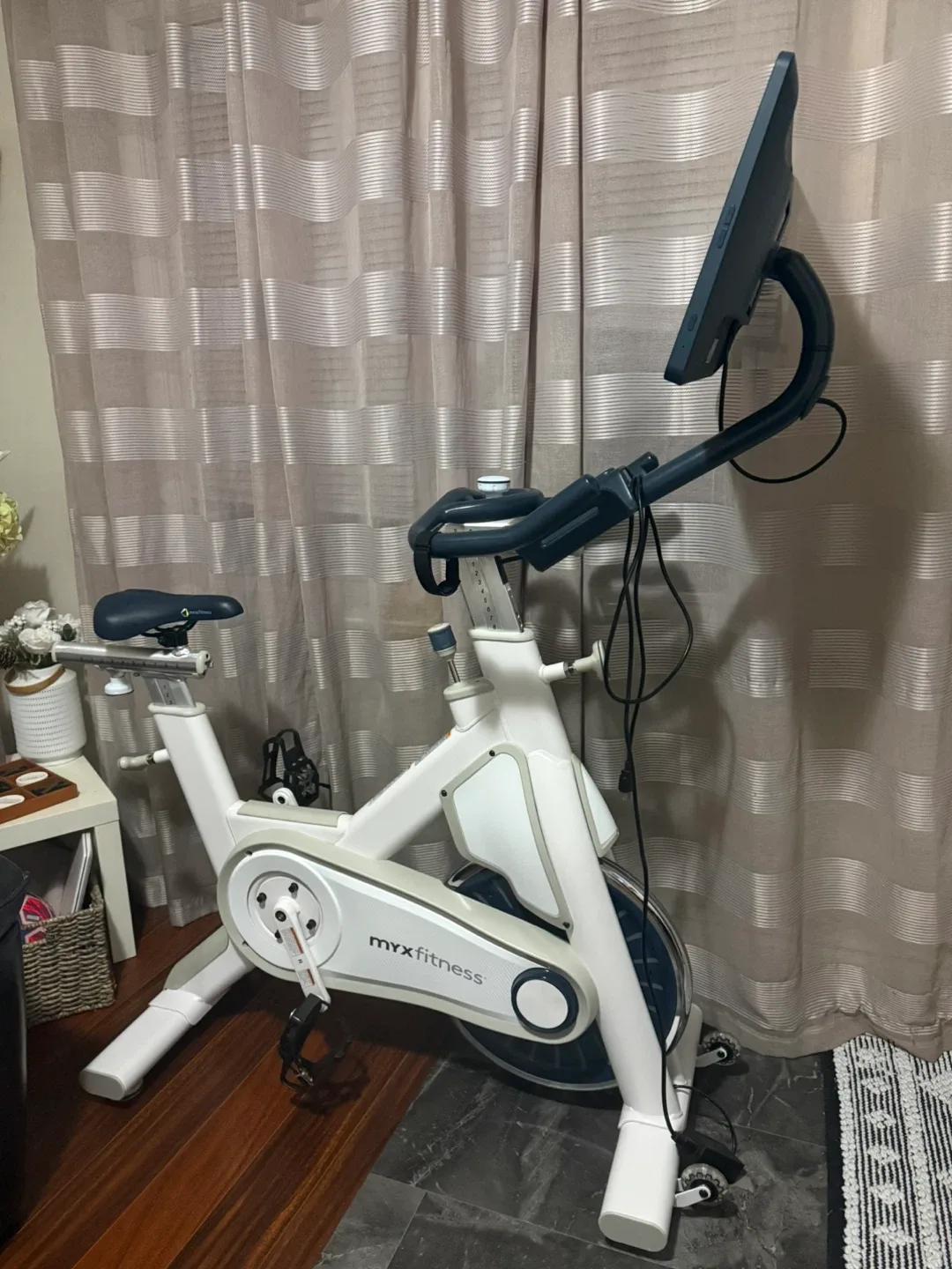 MYX Fitness Exercise Bike image indicator(2)