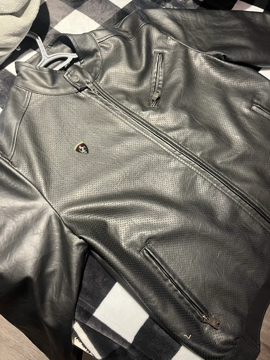 BV Clothing Black Leather Jacket - XL image indicator(3)