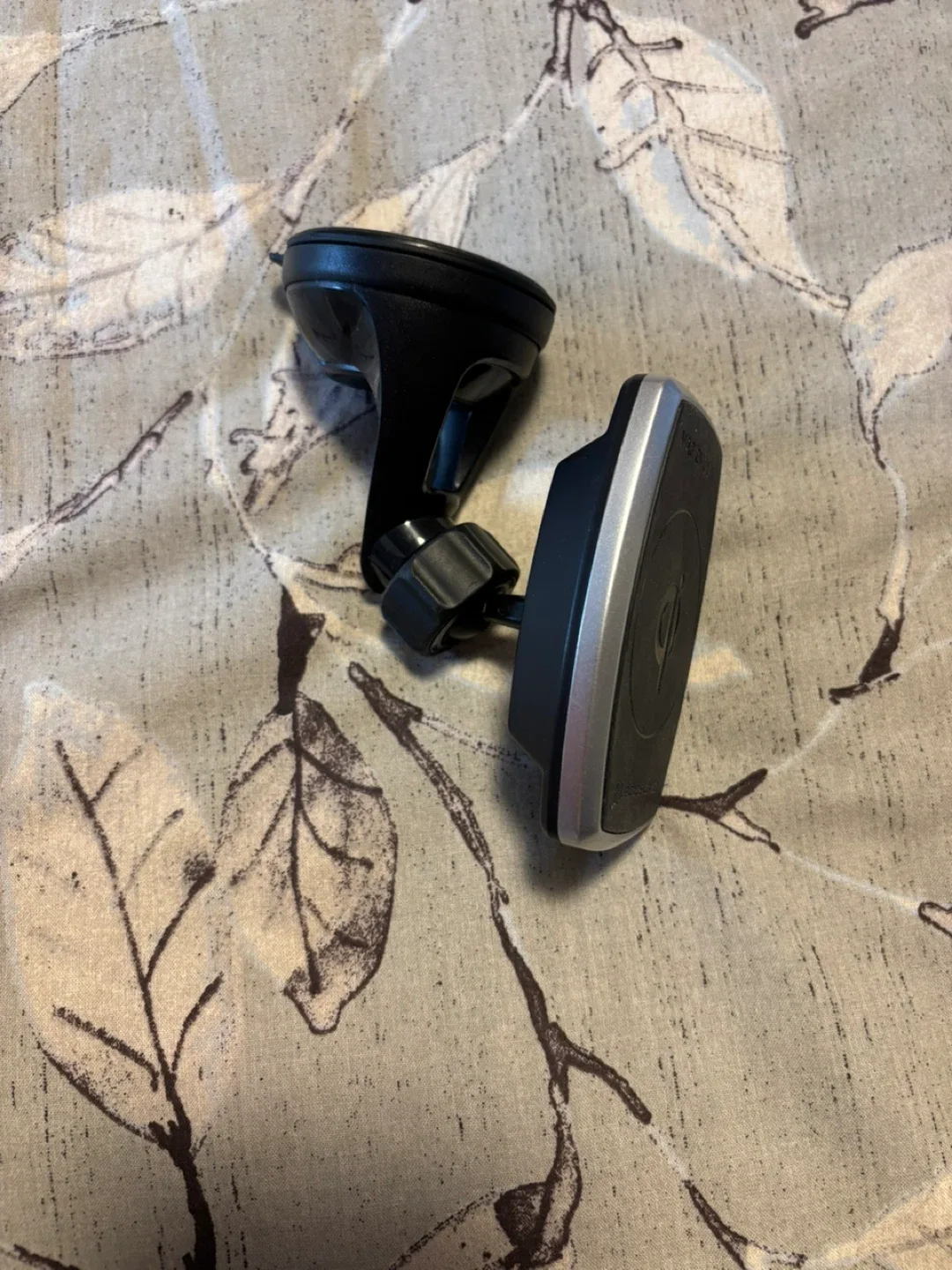 Scosche MagicMount Pro Window/Dash Mount image indicator(3)