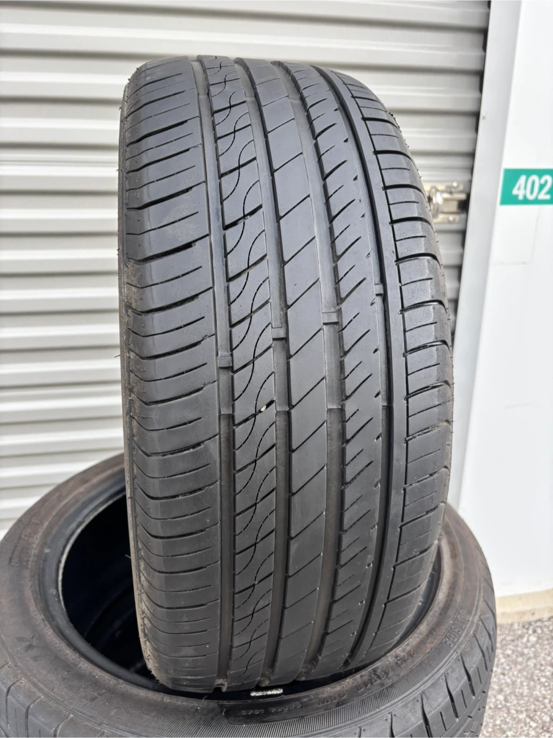 225/40R18 I-link all season tires - set of 4 - photo 2