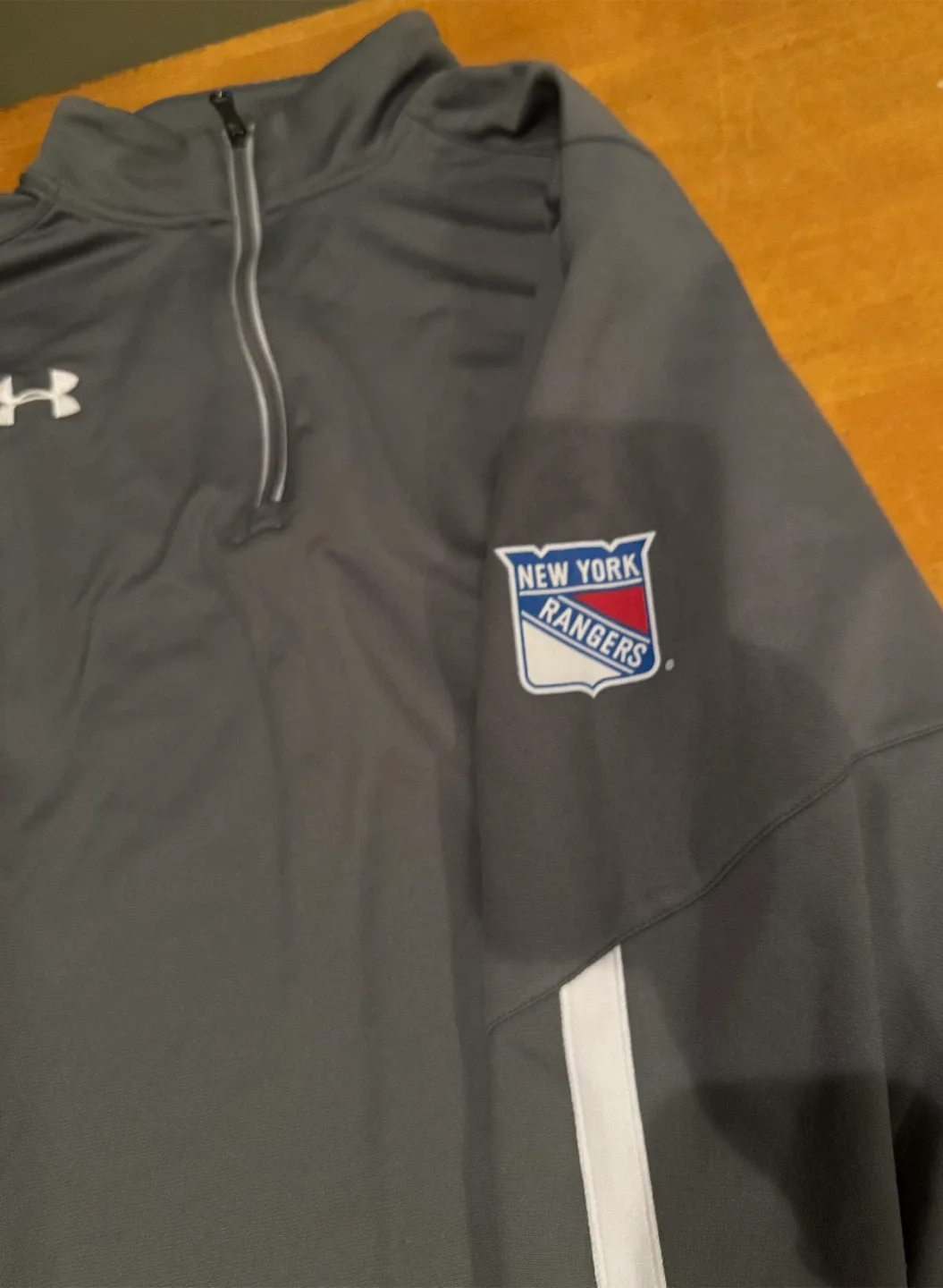 Under Armour NY Rangers Pullover - Size L image indicator(2)