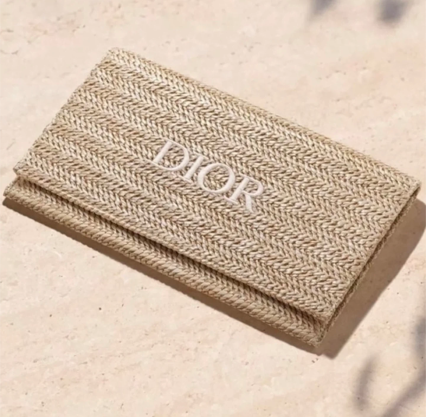 Dior Raffia Clutch with Box - photo 2
