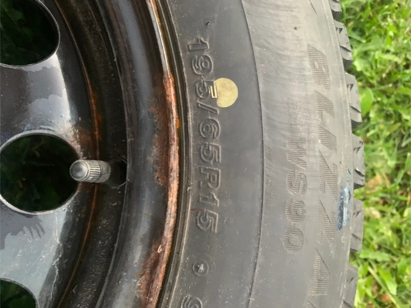 Winter tires with rims - photo 3
